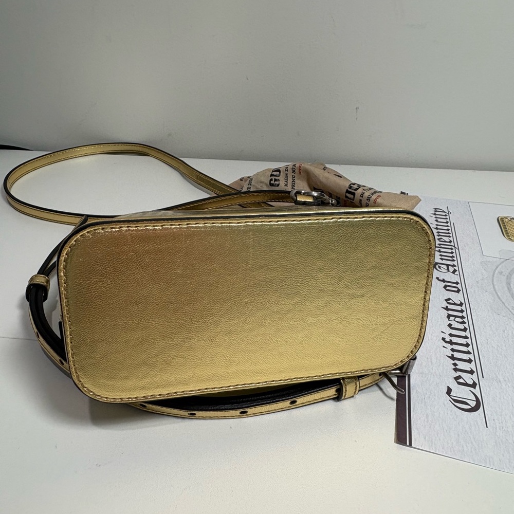 Authentic GUCCI  GUCCY  Sega collab gold dome Crossbody bag w/ cert & duster - Picture 9 of 13